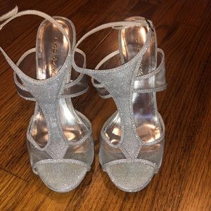 Sparkly CAPARROS Heals